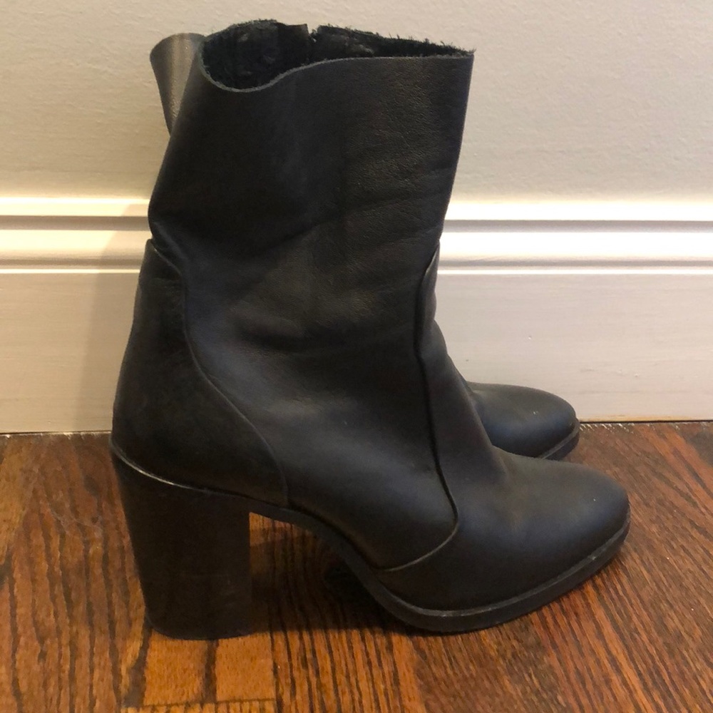 Topshop sock booties 39, fits small like a size 8